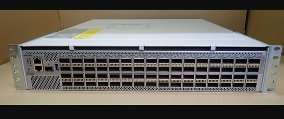 View of 8102-64H-O Cisco 8000 64 x 100G QSFP28 Router
